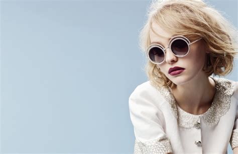 MAKING OF THE EYEWEAR CAMPAIGN FEATURING LILY .